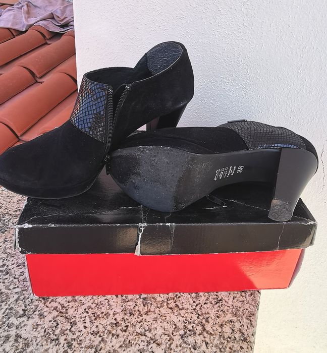 Botim senhora camurça