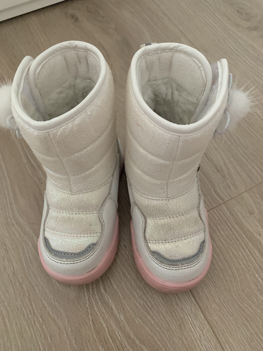 Продам зимние ботинки для девочки