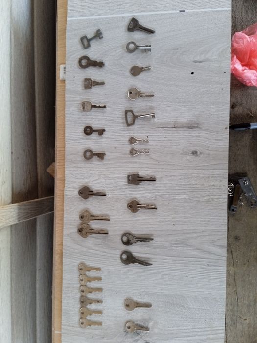 Ключі від замків-дверей ЦІНА ВКАЗАНА ЗА 1 ШТ