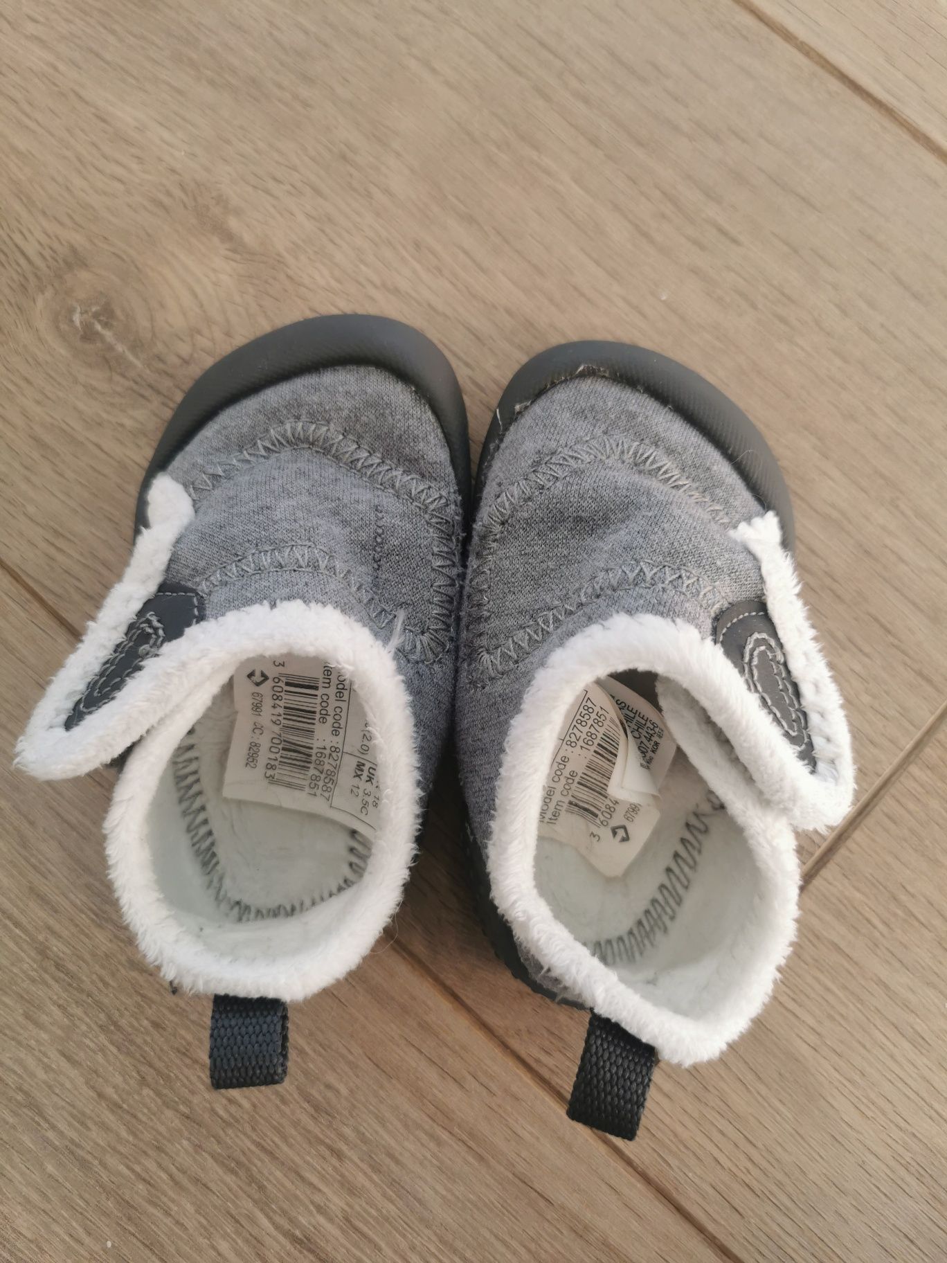 Kapcie dziecięce Decathlon r. 20