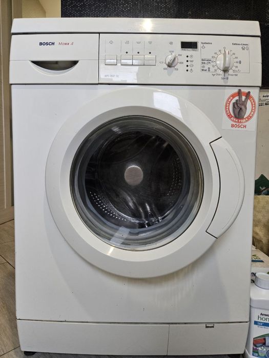 Продам стиралтную машину Bosch Maxx4
