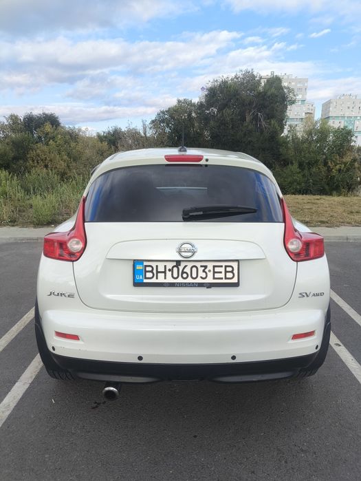 Продам Nissan Juke 1.6 turbo SV AWD 2011