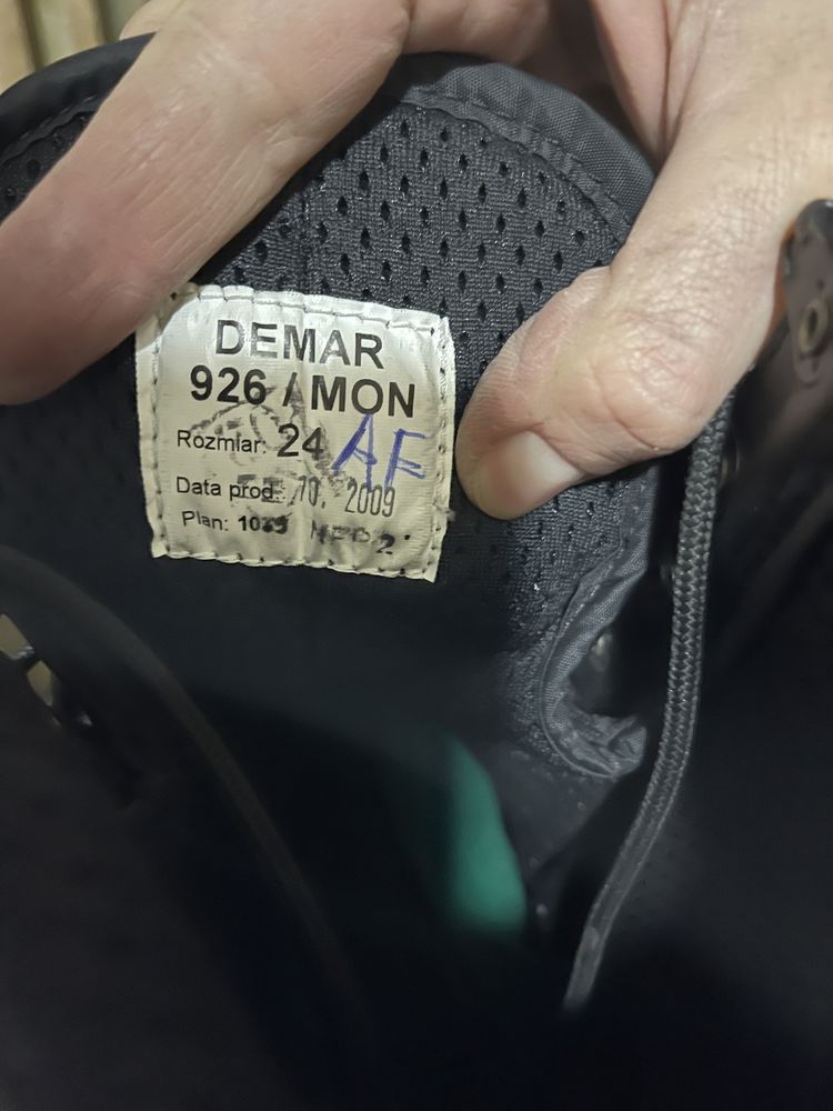 Buty Demar 926 dlugość wkładki 24cm czyli jakieś 38
