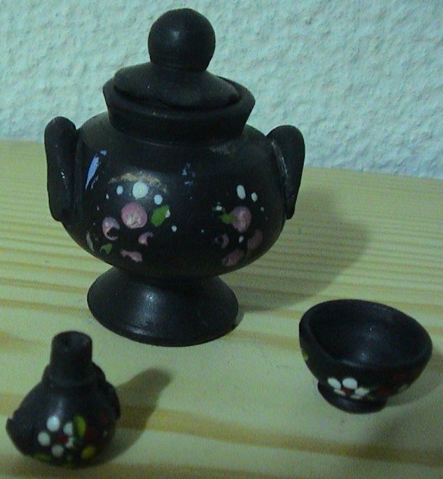 BARRO NEGRO-Miniaturas  -Preço  total das 3 peças.