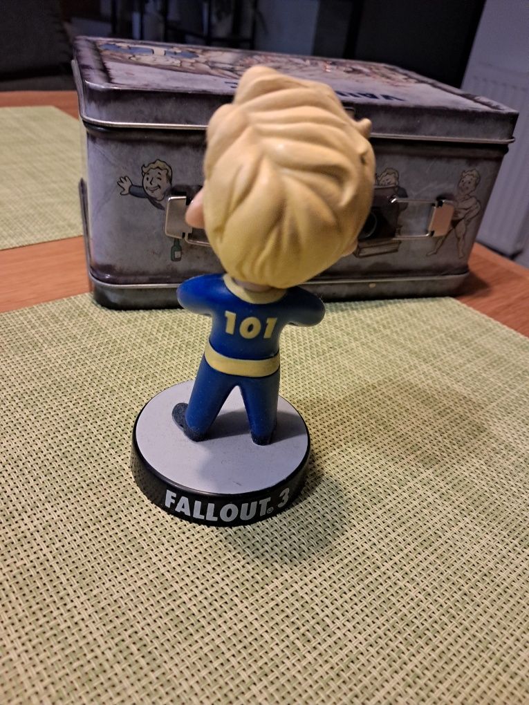 Fallout 3 PC + pudełko śniadaniowe + figurka + art book