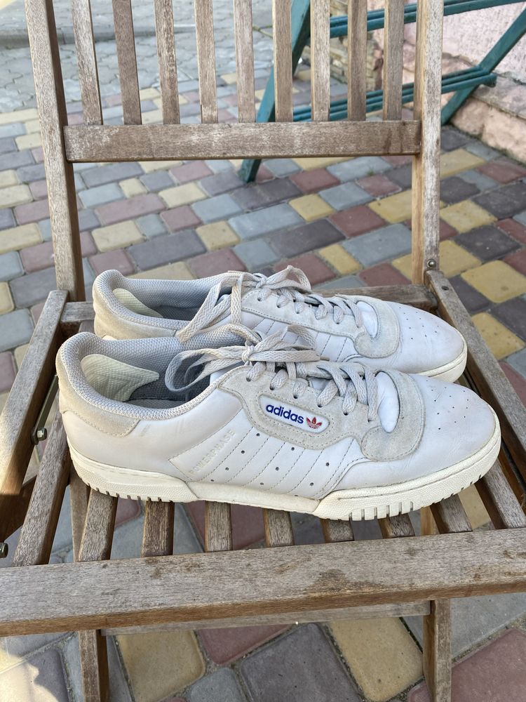 Кросівки adidas yeezy powerphase calabasas