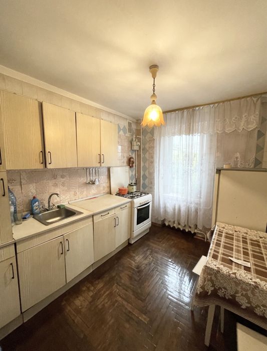 Оренда 3 кім квартири вул. Небесноі Сотні-Бандери