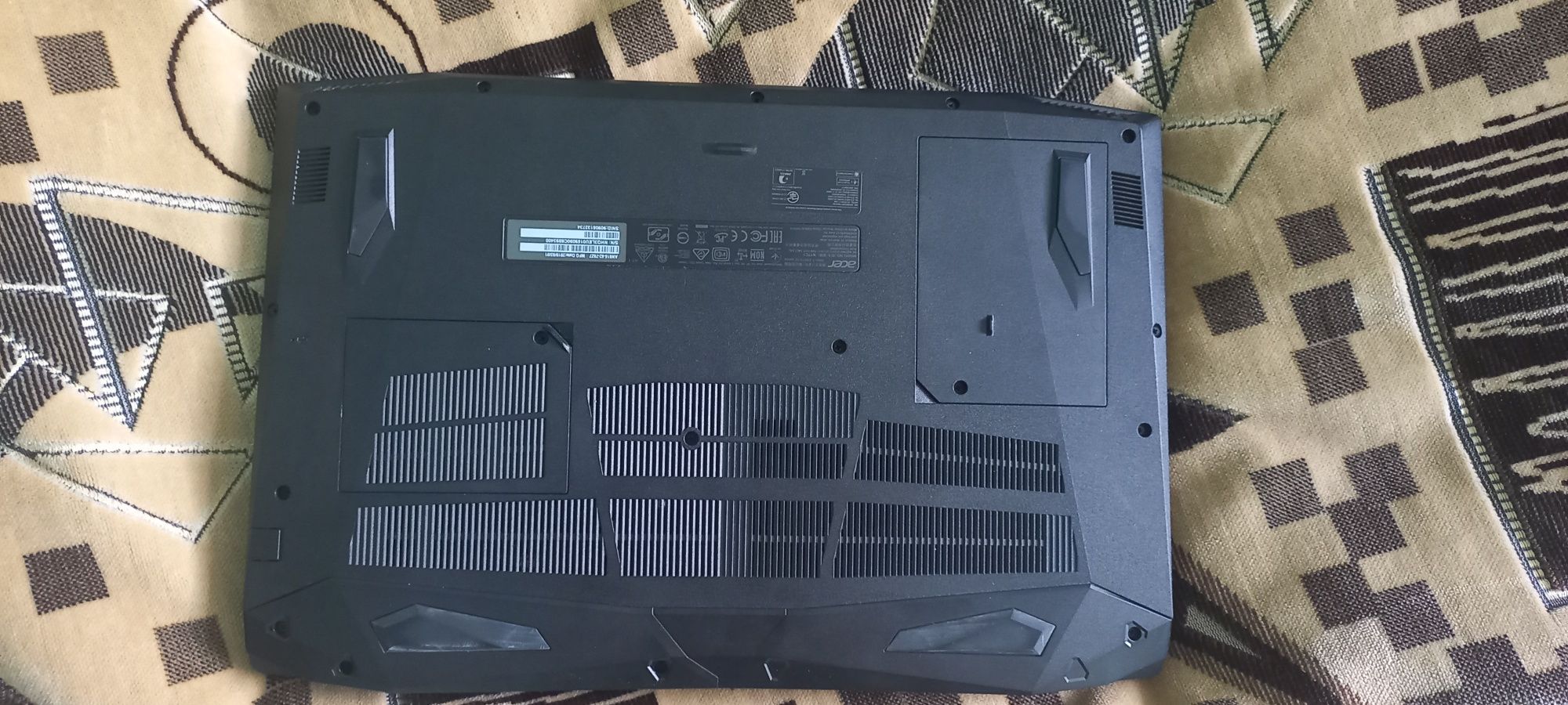 Ноутбук Acer nitro 5 (неробочий)