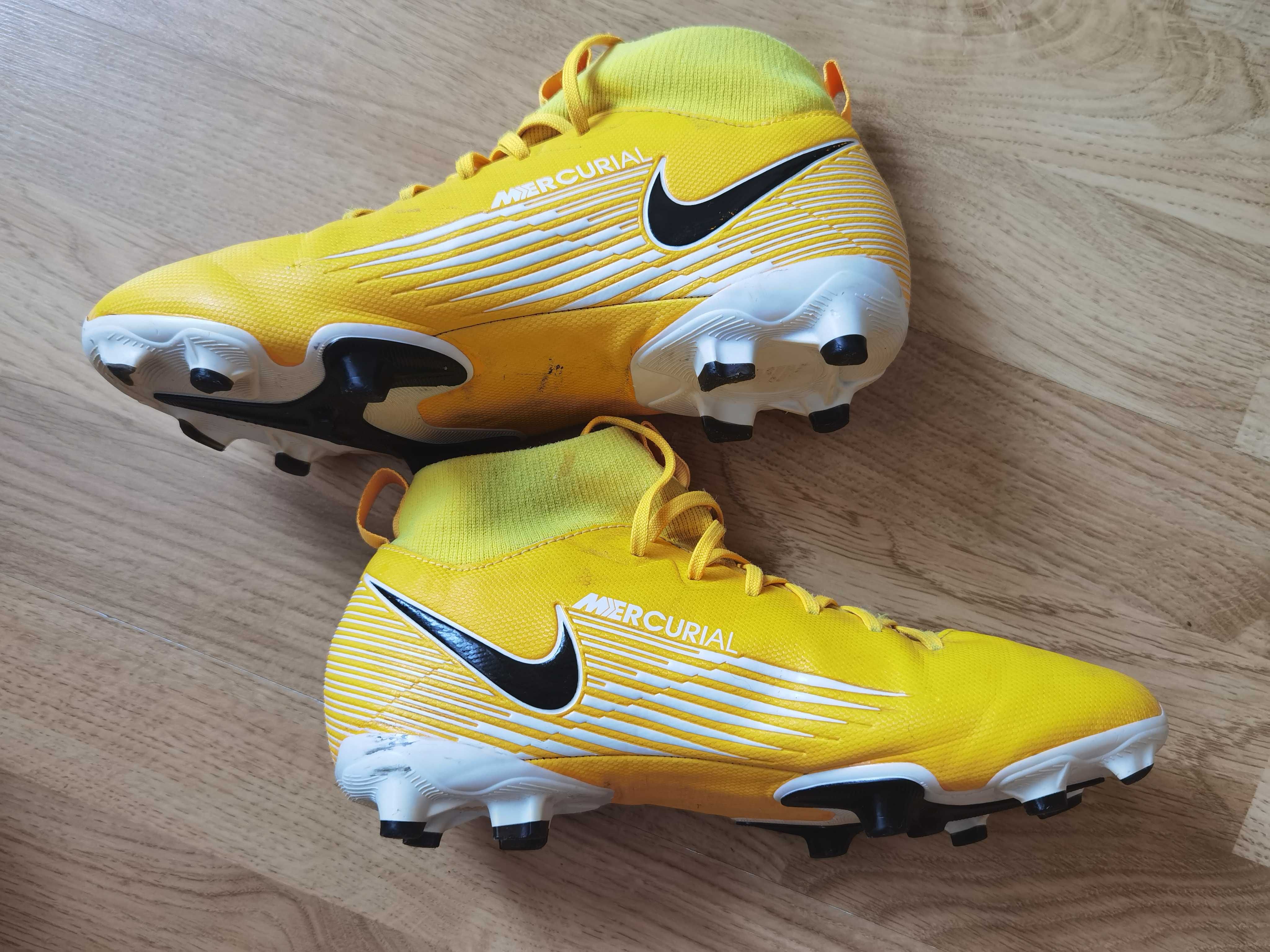 korki NIKE Superfly 7 Academy  rozmiar 37.5