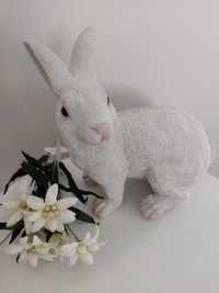 Biała figurka królik  Zając
