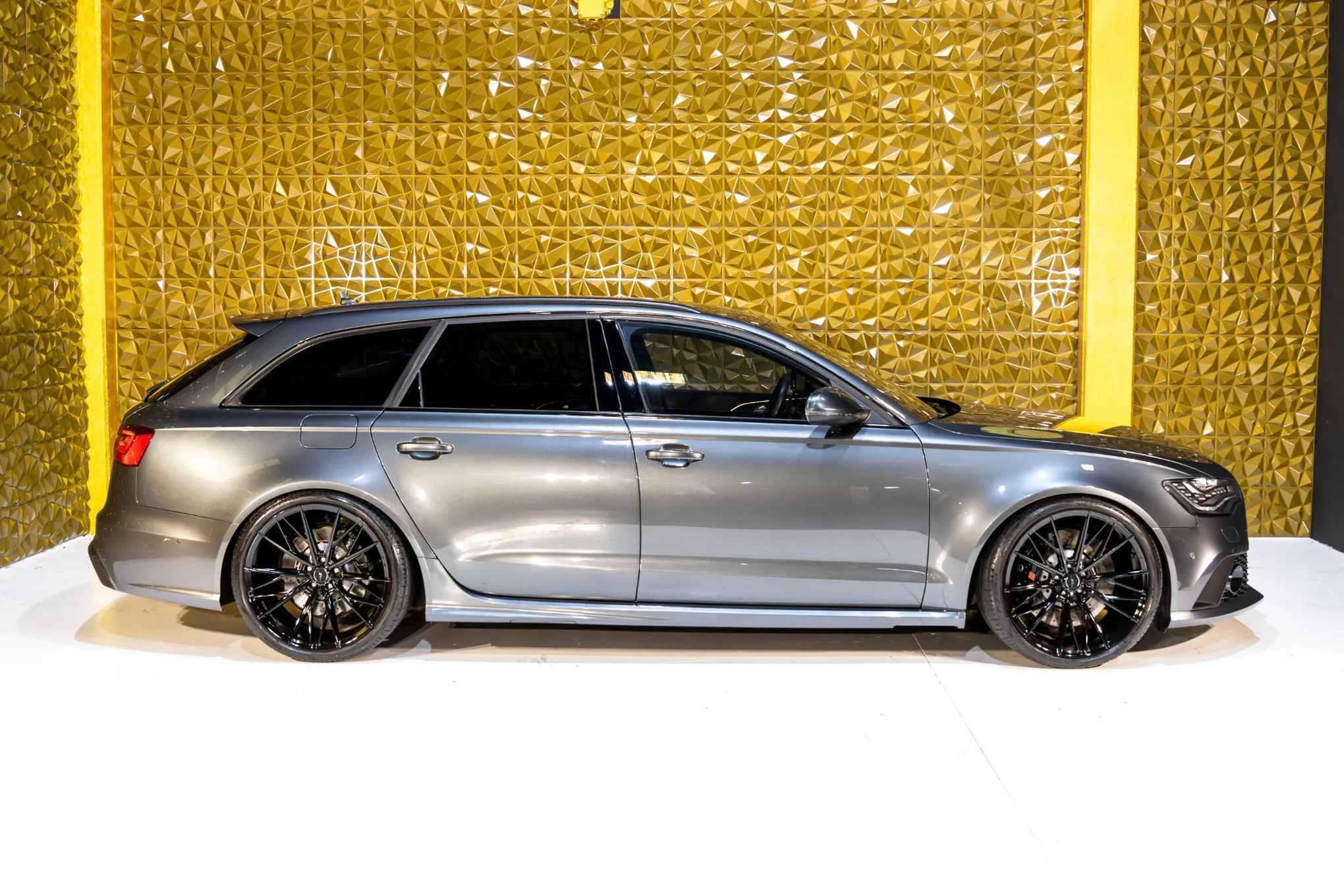 Audi RS6 Avant 4.0 TFSi quattro Tiptronic