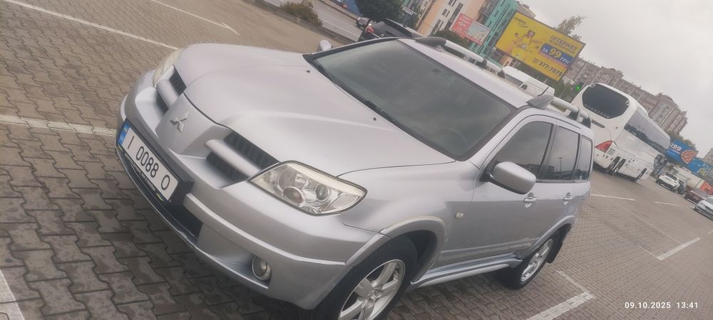 Outlander 2.4avt awd 4*4 lpg4
