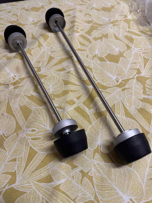 Sliders/cogumelos eixo Evotech para Yamaha Mt 9 ou Tracer 9