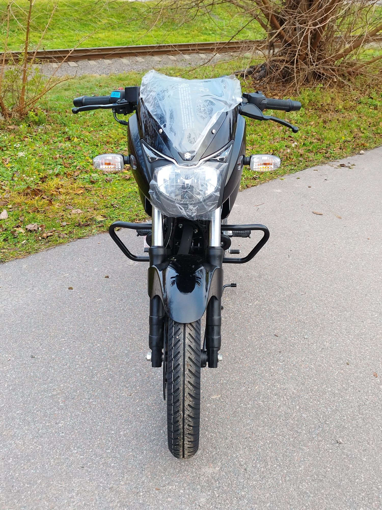 Мотоцикл Bajaj Pulsar NS180 DTS-i