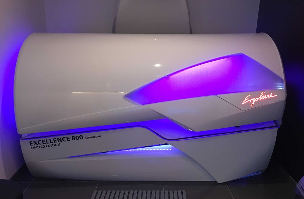 Solarium Ergoline Excellence 800 z bryzą