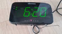 Radiobudzik Grundig