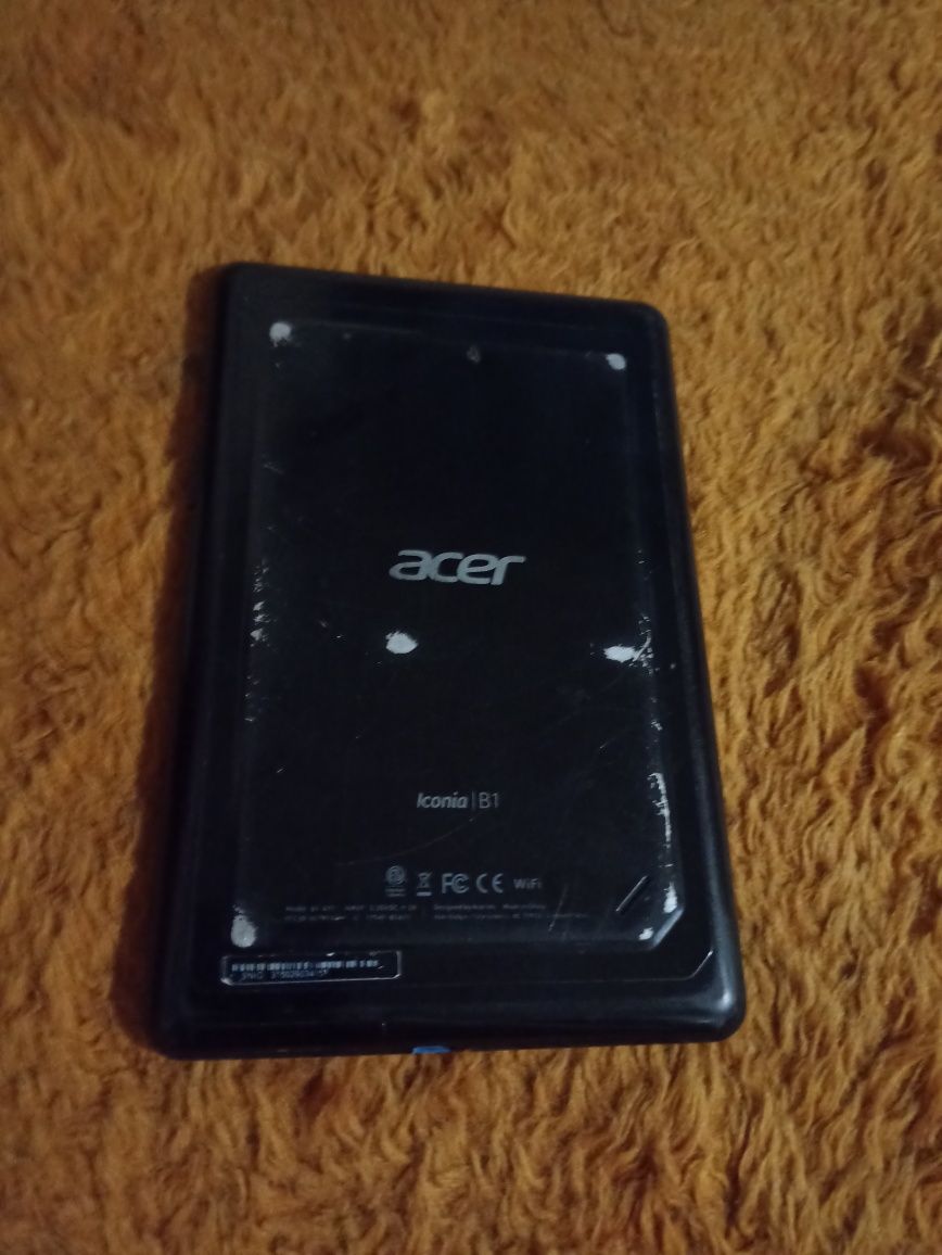Планшет Acer Tab B1, на запчастини