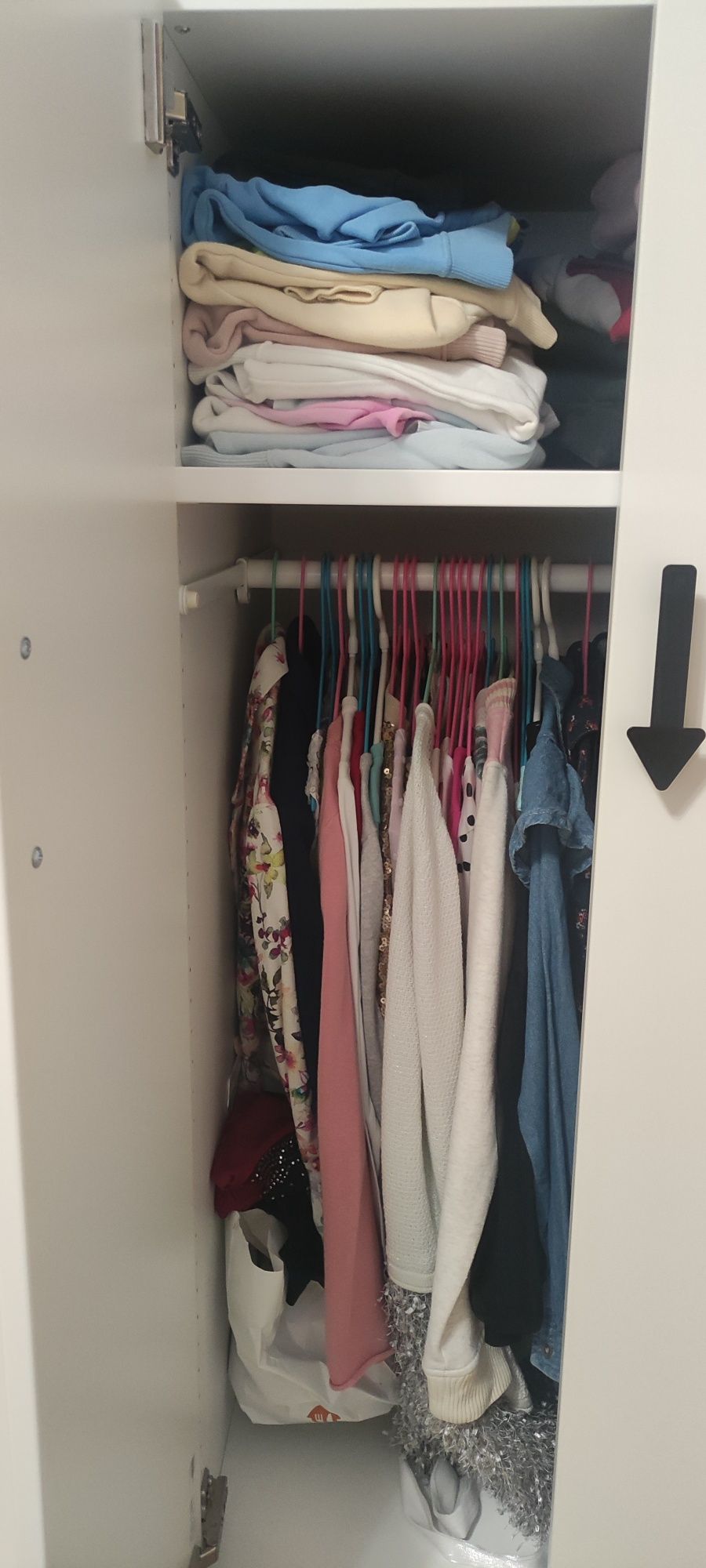 Ikea szafa do pokoju dziecka Platsa Smastad biała wesołe strzalki