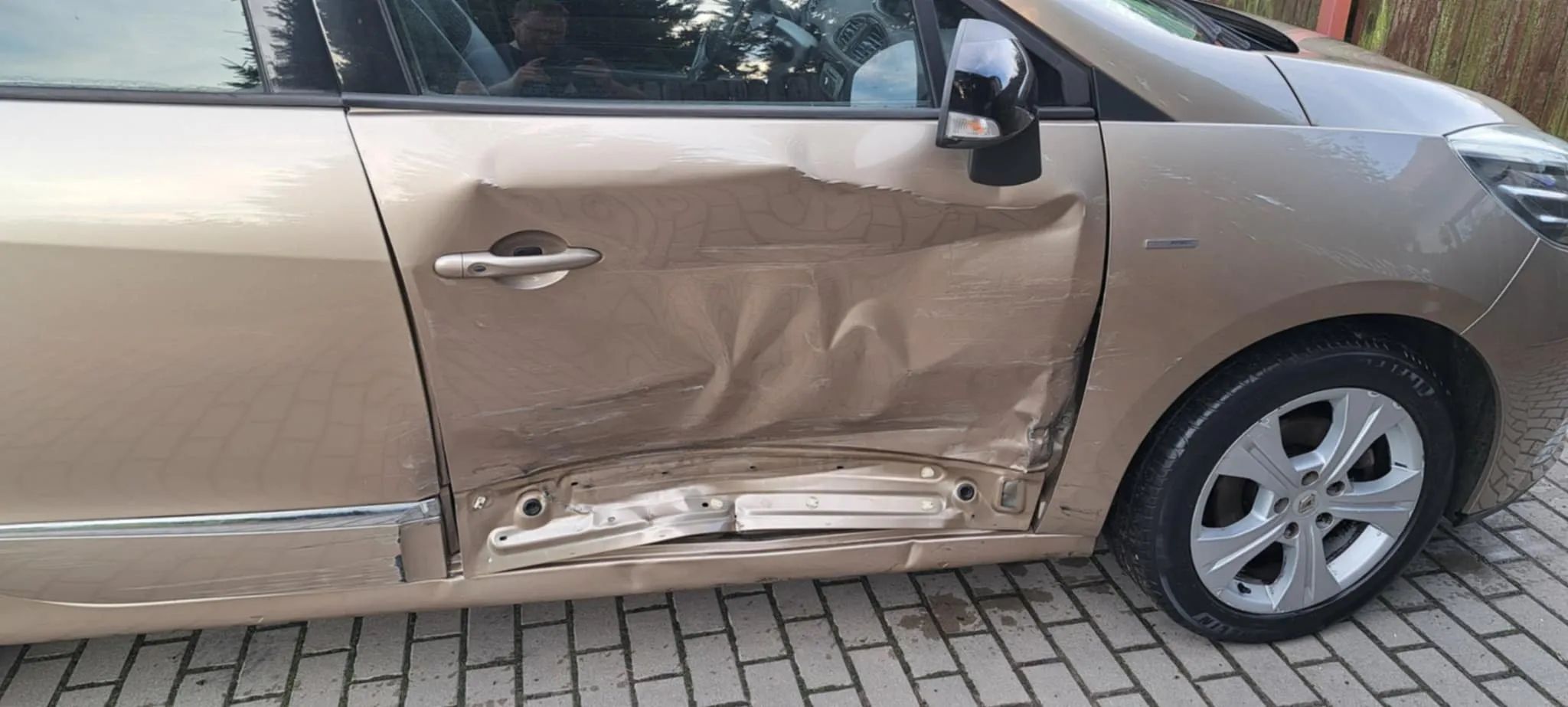 Renault Scenic 1.5 dci BOSE 2014r LIFT r.link kamera 115.000km.