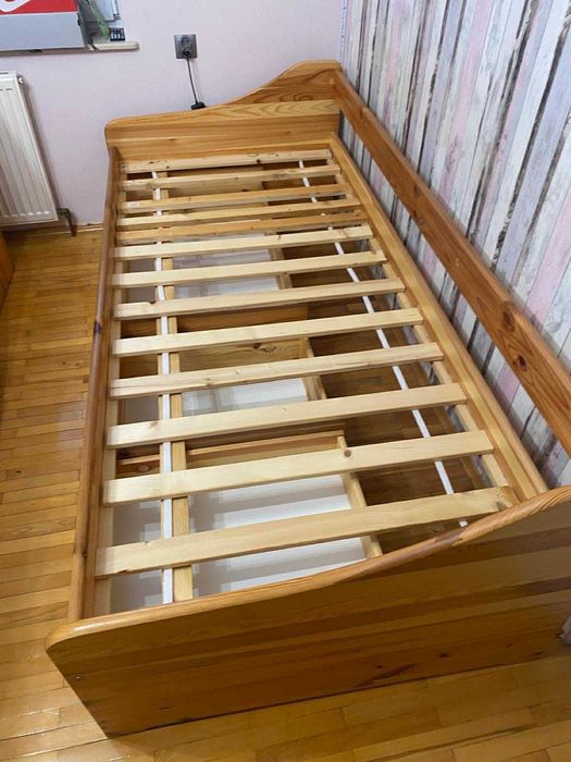 Łóżko drewniane z szufladami 90x200 z materacem