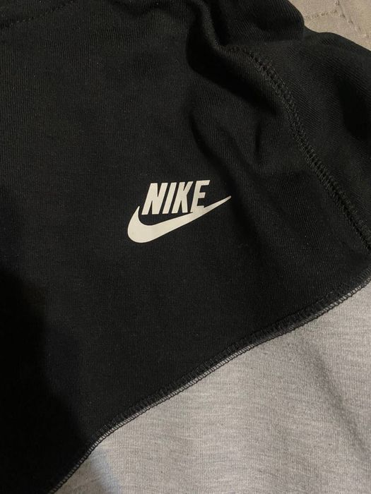 Nike Tech Fleece Чорний/Сірий