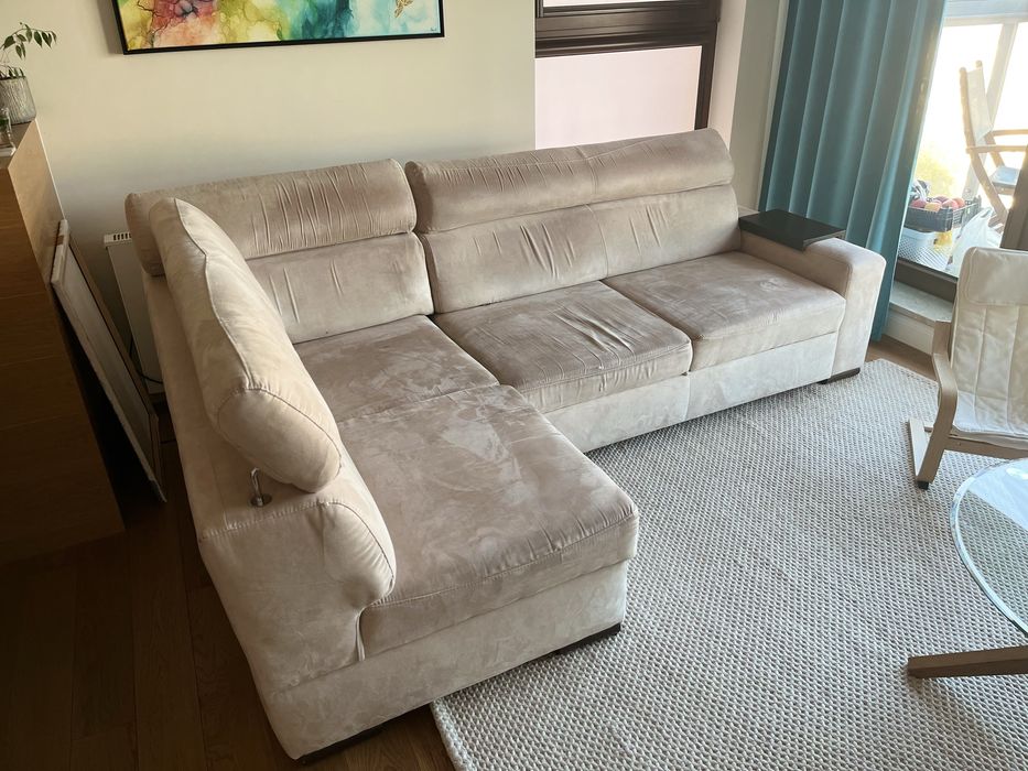 Narożnik z funkcją spania i pojemnikiem