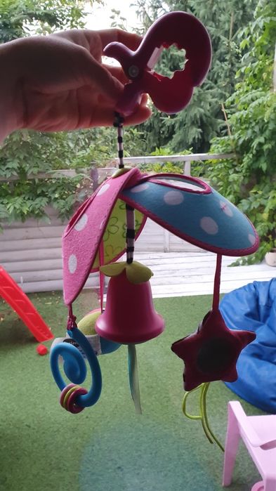 Zawieszka do wózka lub nad lozeczko