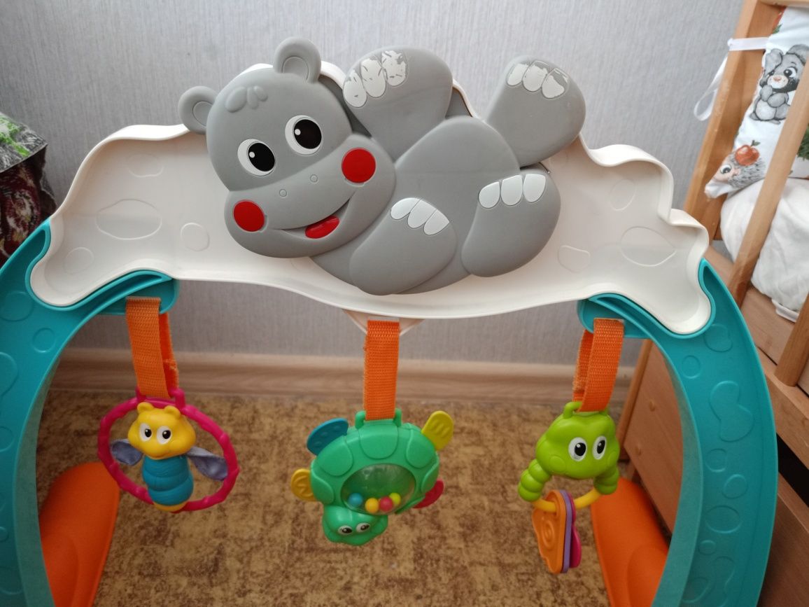 Игровой музыкальный центр Hyppo Gym Chicco