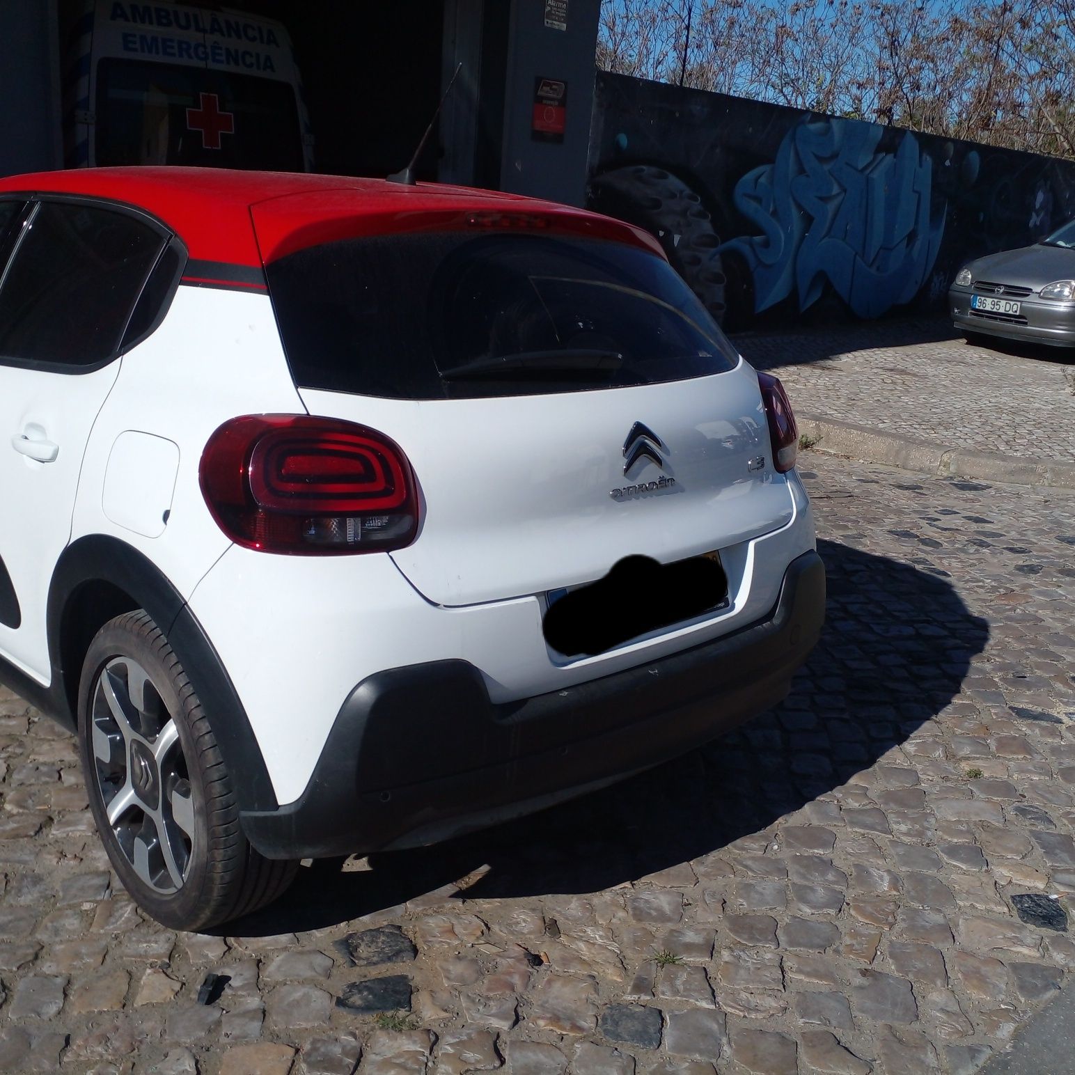 Citroen C3 1.2 110CV cx automatica (como novo)