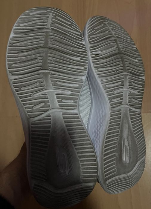 Vendo Tennis De Mulher Skechers.