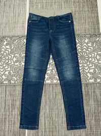 Spodnie jeans r. 122