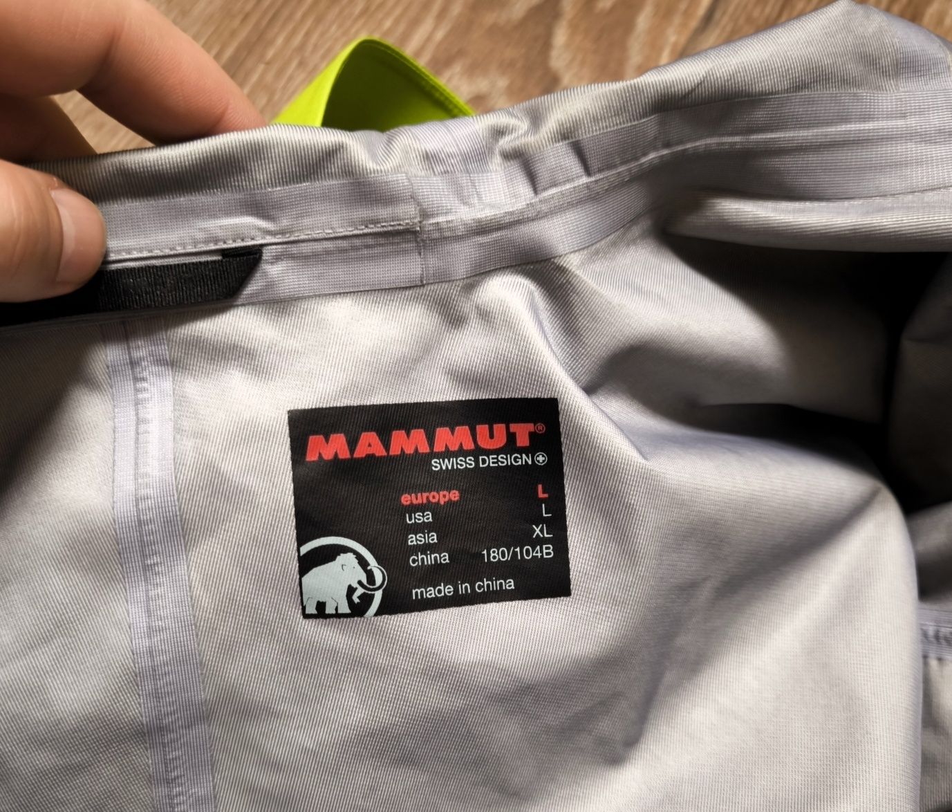 Мужская мембранная куртка Mammut Crater Hardshell Gore-Tex Hooded Jack
