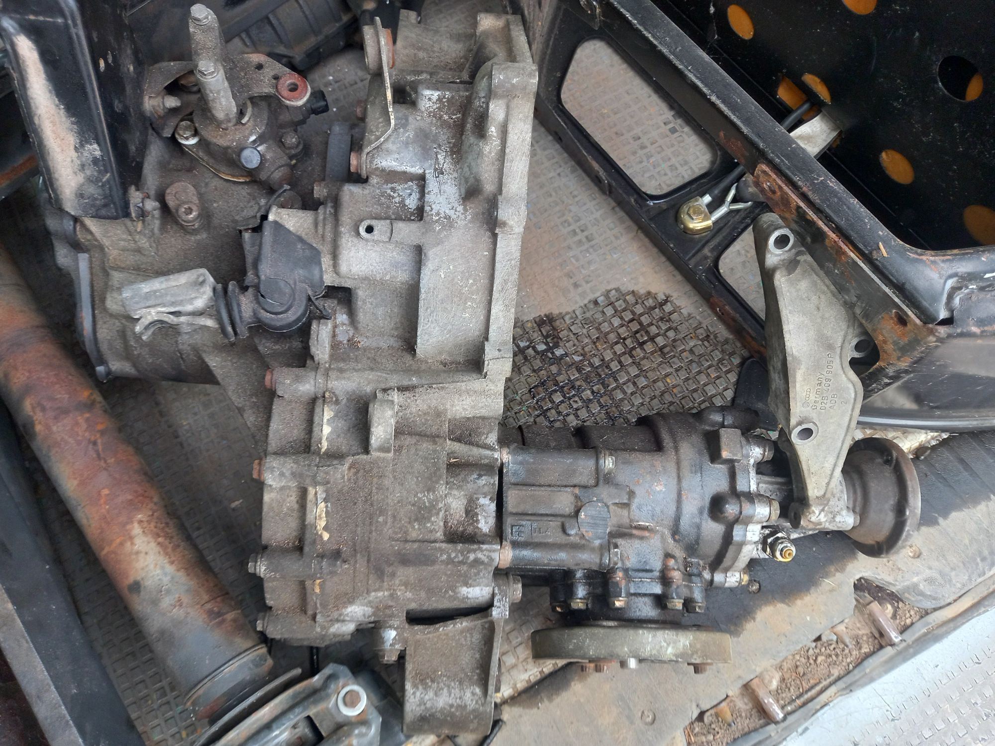 Vw t4 syncro skrzynia biegów 2.4d kod CLW