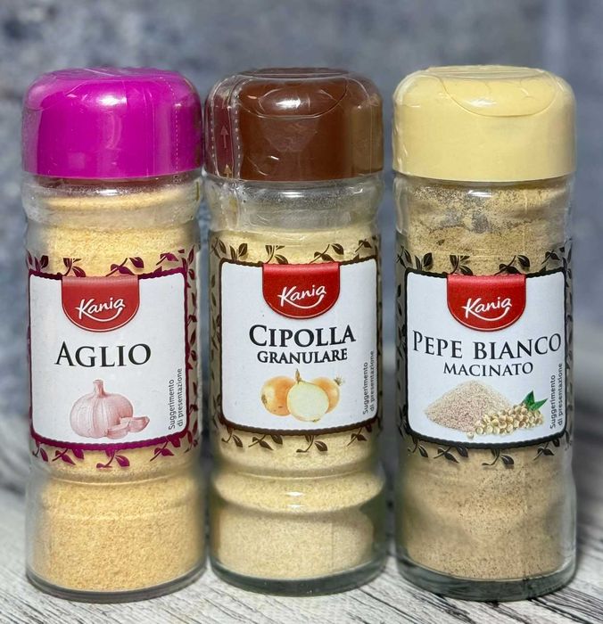 Приправи Kania в асортименті.Спеції.Канія