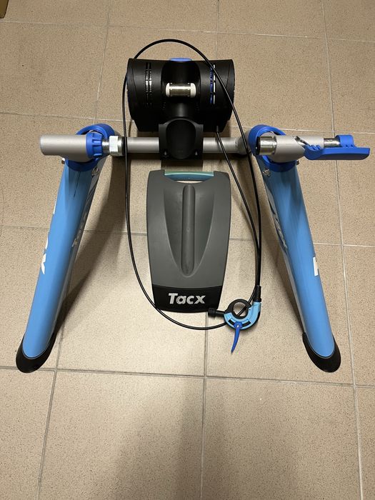 Używany Trenażer Rolkowy Tacx stan bardzo dobry