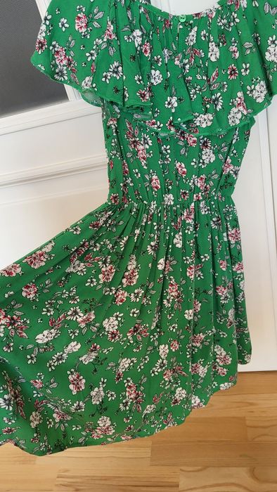 Sukienka dla dziewczynki, rozm. 128, Reserved