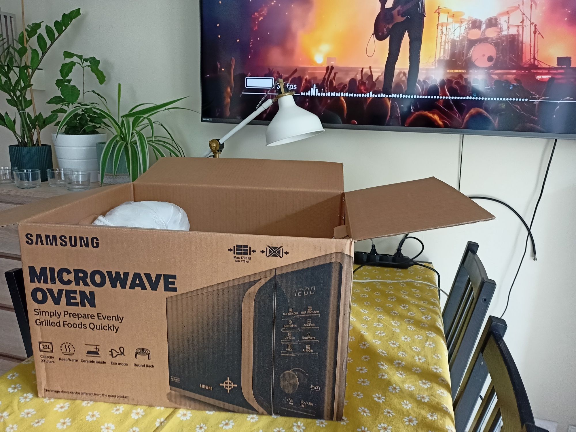 Kuchenka mikrofalowa SAMSUNG MG23K3515AK/EO z grillem 23l mikrofalówka