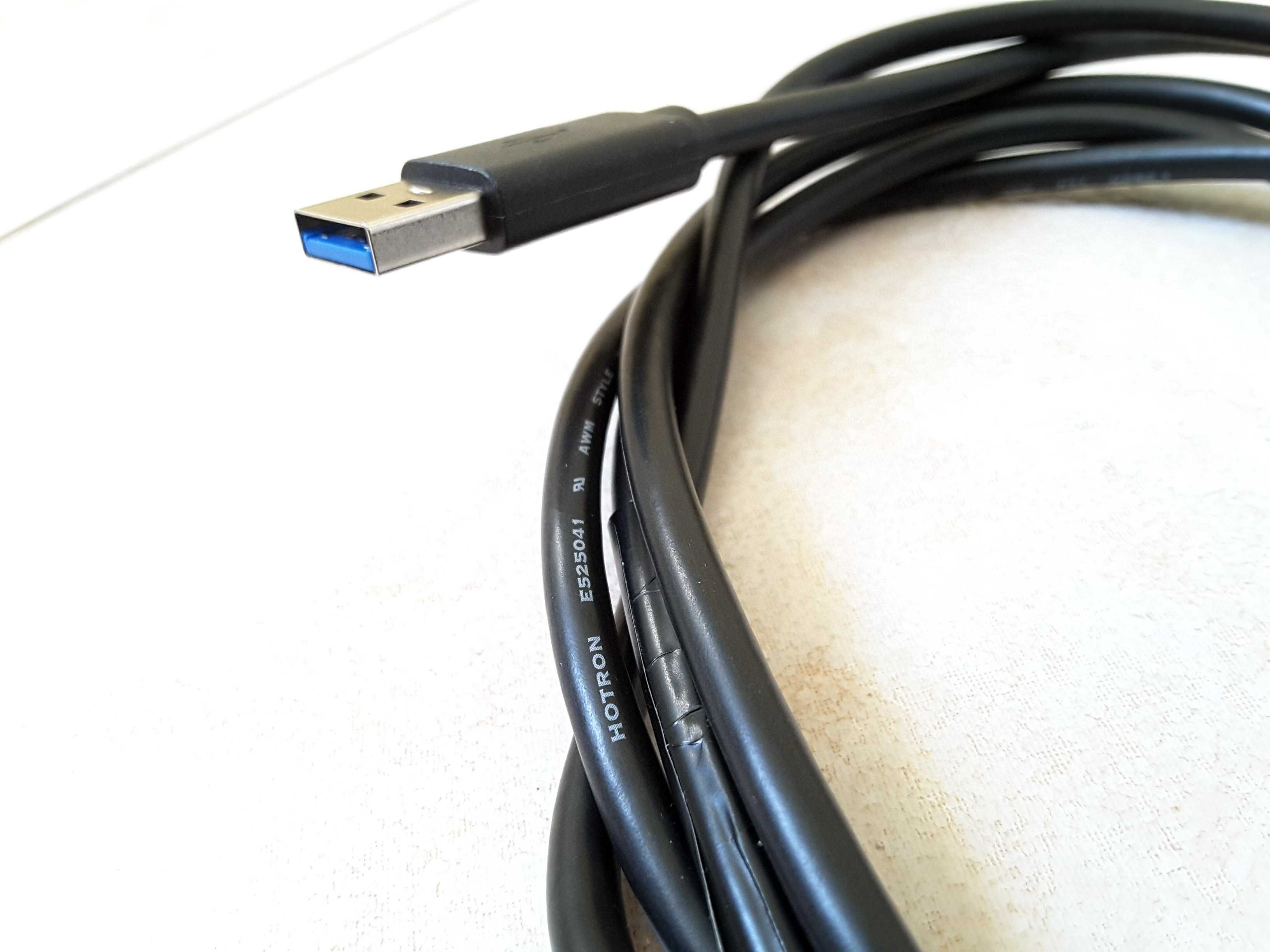 Kabel  USB C  do ładowania i przesyłu danych  długość 180 cm
