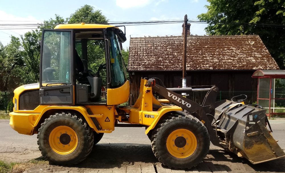 Minikoparka / koparka / Ładowarka, rozbiórki / wykopy / utwardzenia