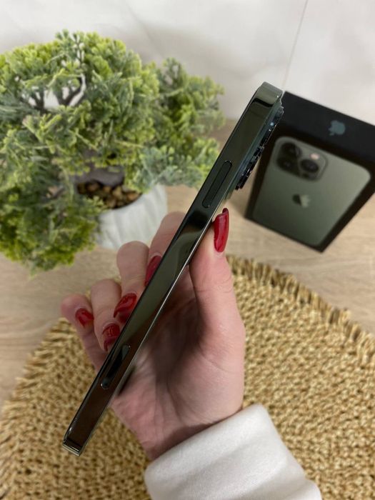 IPhone 13 Pro (Alpine Green) 64GB IPhone Xr в корпусі 13 Pro