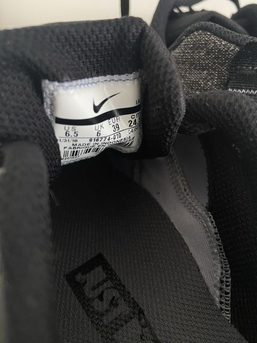 Fato de treino adidas OFERTA Ténis Nike ambos NOVOS ORIGINAIS