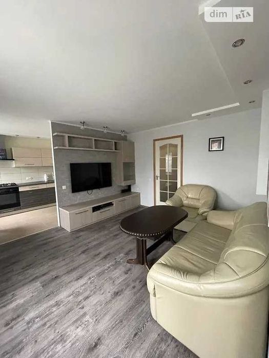 Надаємо безкоштовне житло з наданням роботи