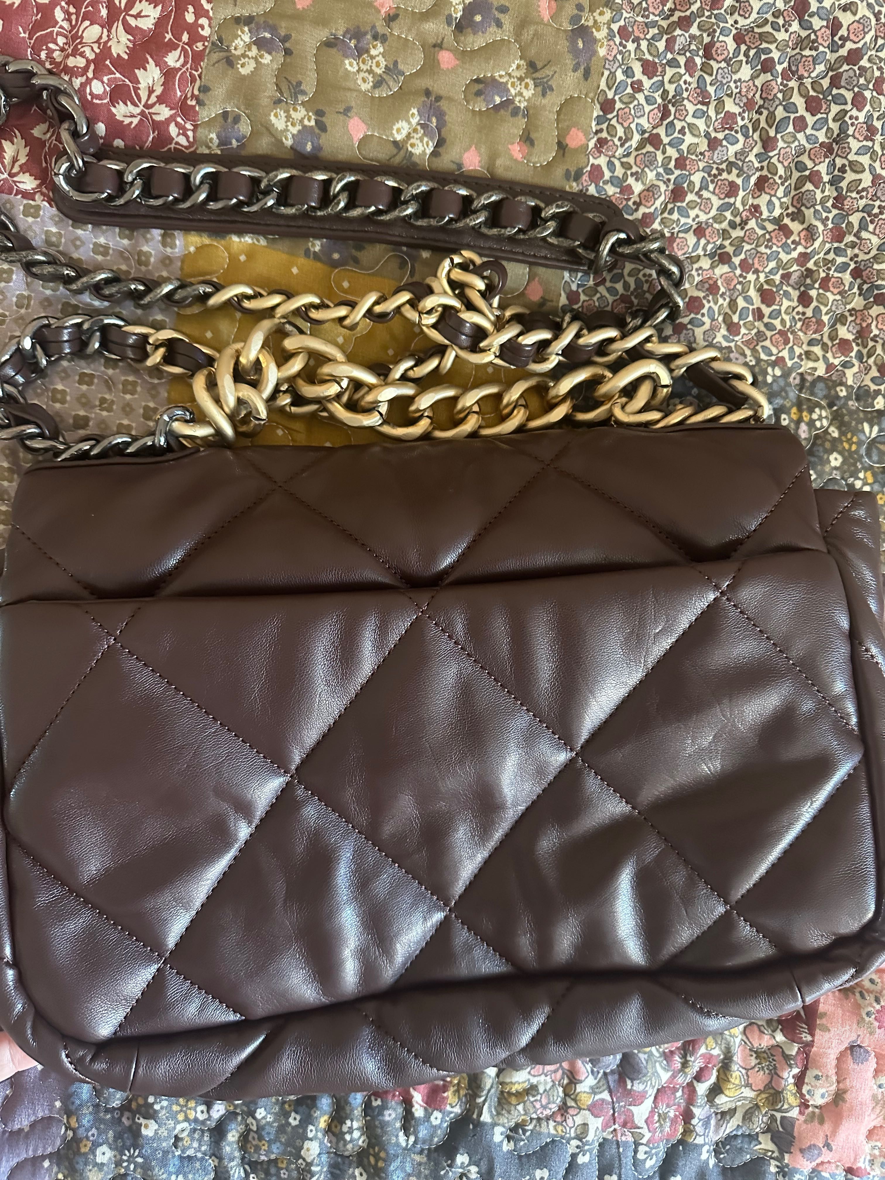 Chanel мягкая сумка через плечо коричневая 35 см