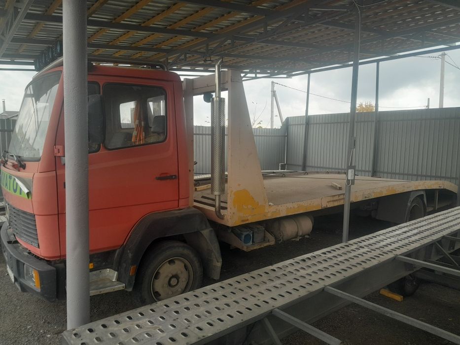 Євакуатор MERCEDES-BENZ 814