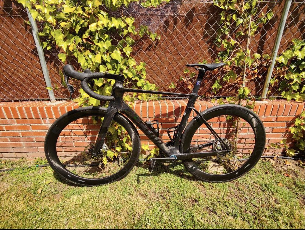 Factor ostro vam SRAM Red eTap AXS