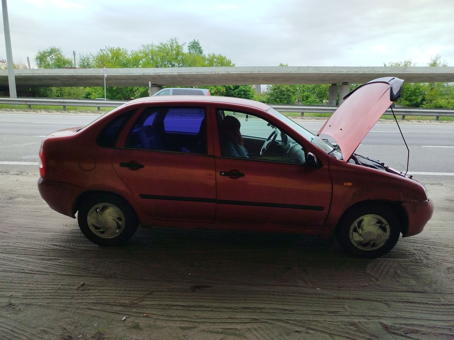 ТЕРМВНОВО!!! Продаю Lada Kalina 1.6