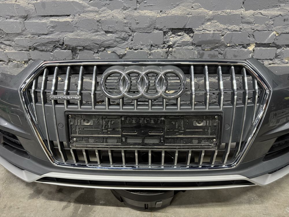 Бампер передній та задній для Audi A4 B9 Allroad 16-19 рік LX7R