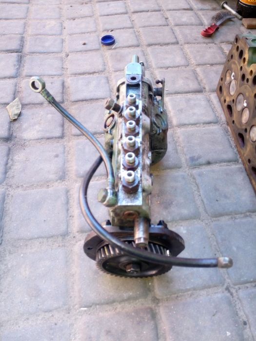 двигун Mercedes OM366 6.0 по запчастинах ГБЦ ТНВД корпус картер