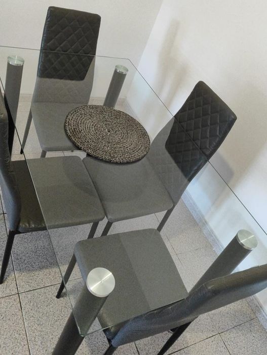 Mesa de vidro 4 cadeiras