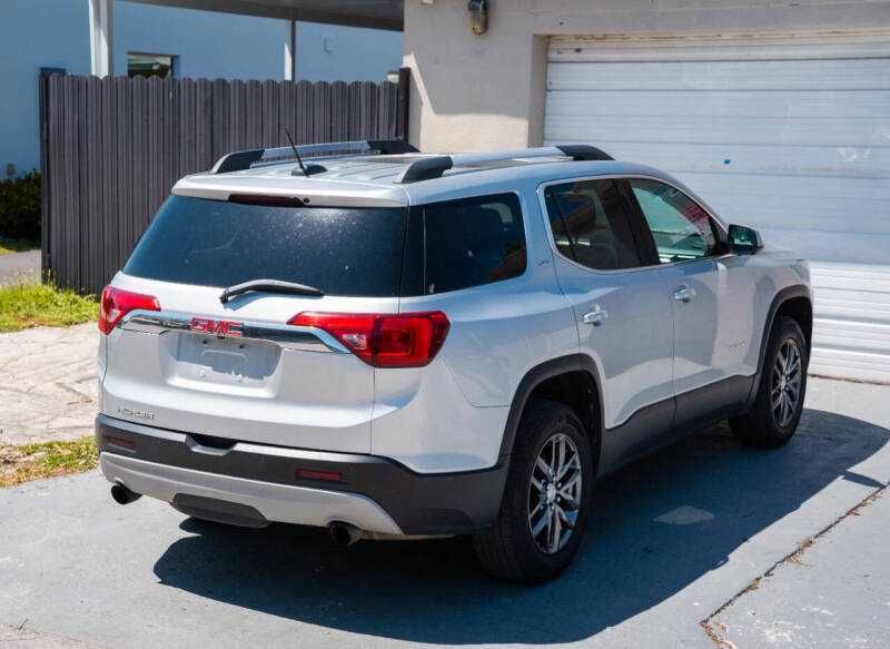 GMC Acadia SLT-1 2017